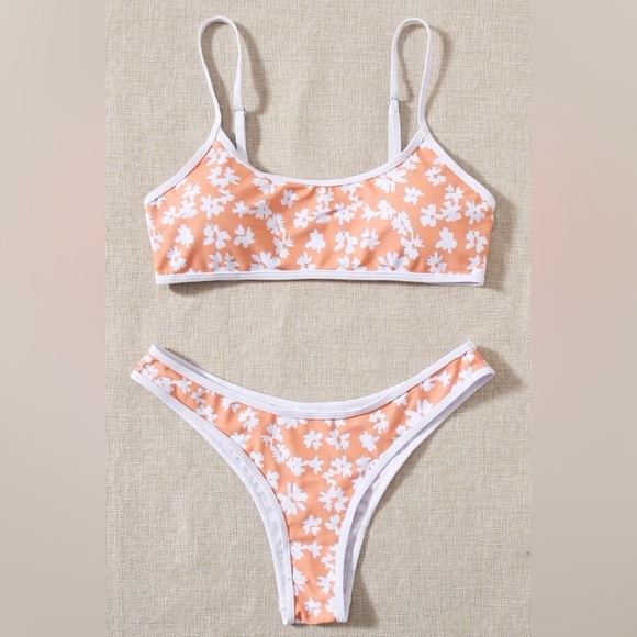 4 New Bikinis Sz Large multiple lot bundle - Picture 8 of 9